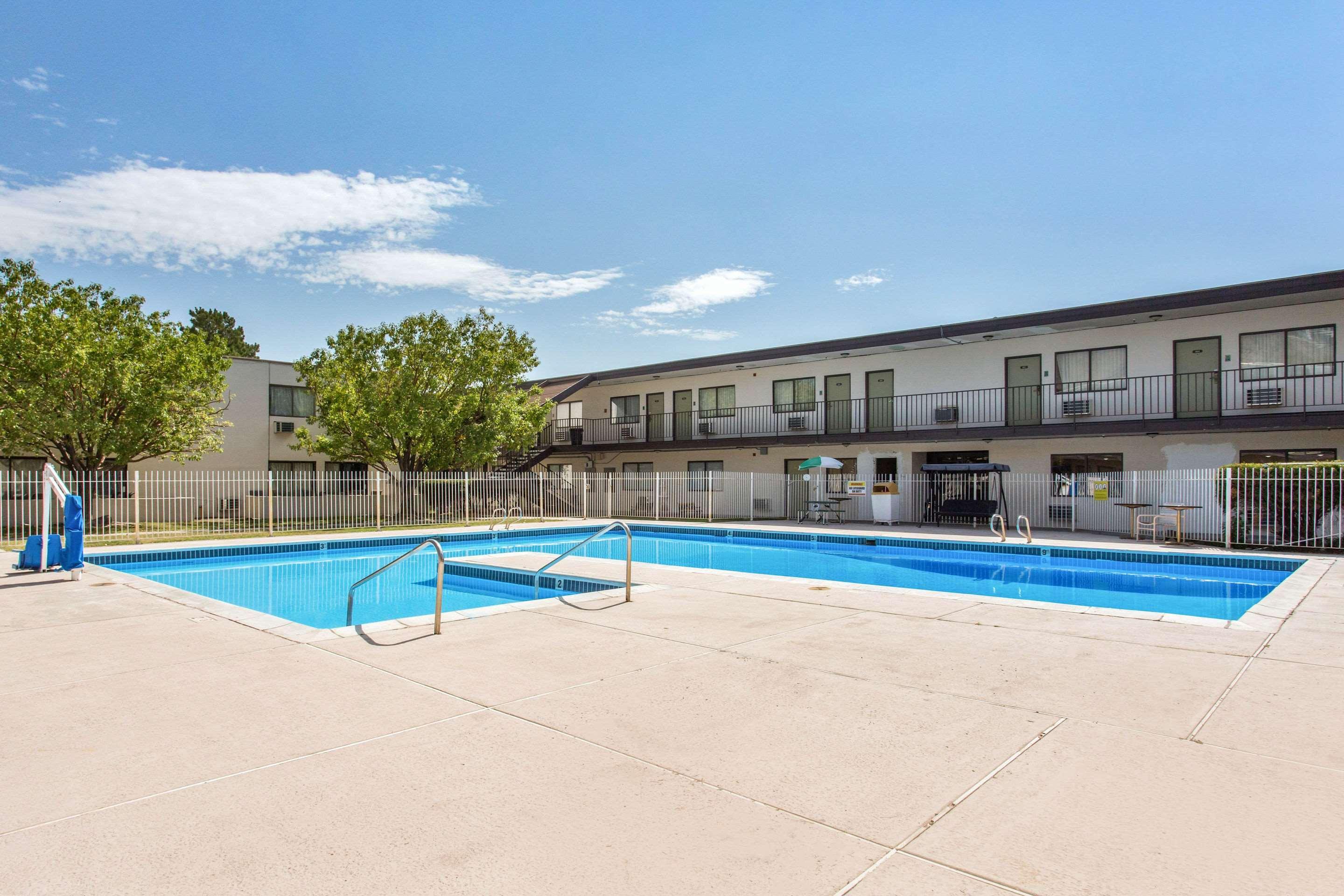 Quality Inn Stateline Wendover Exterior photo